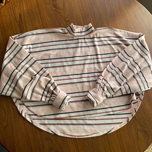 Free People XS cropped high low long sleeve top